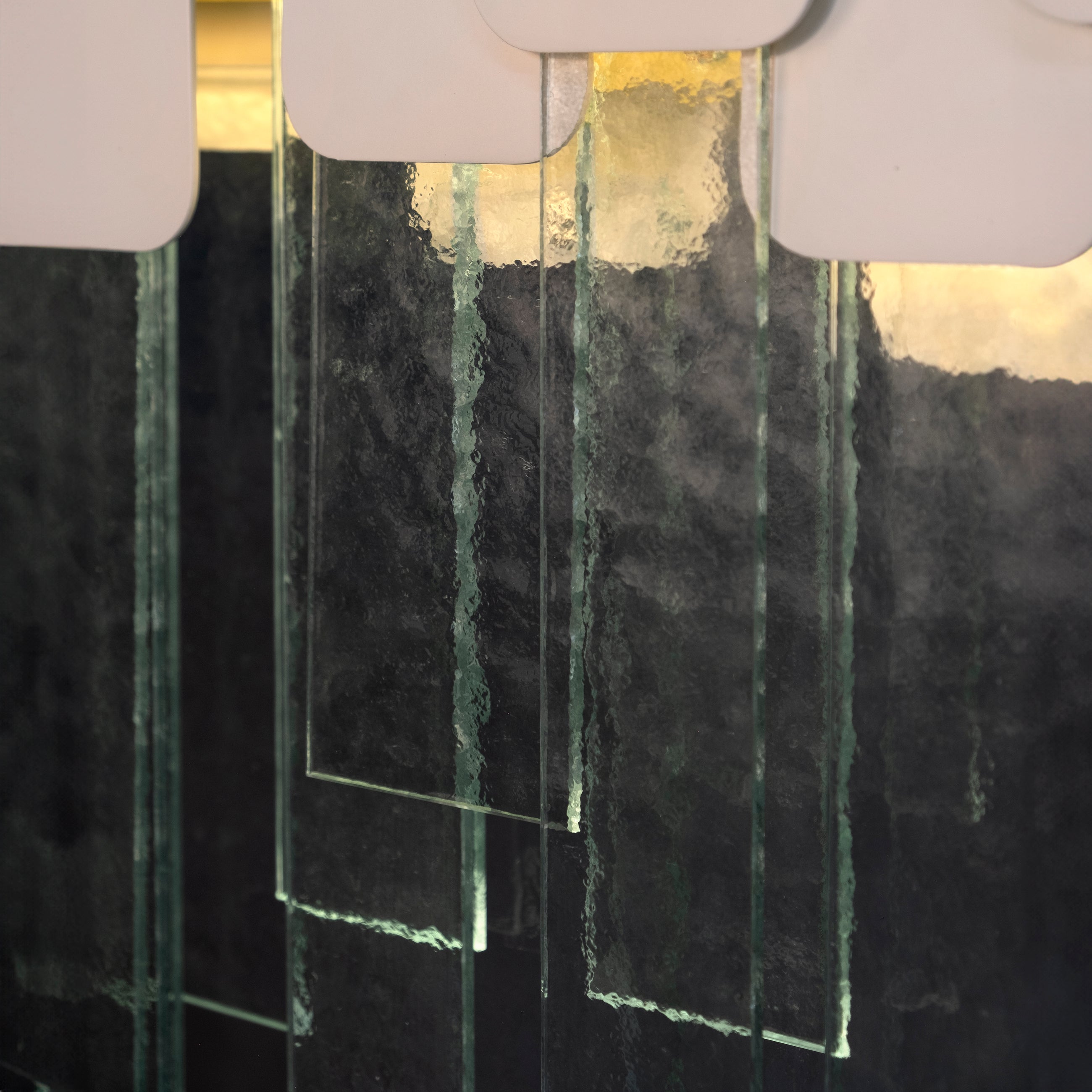 FROSTLIGHT SUSPENSION LAMP