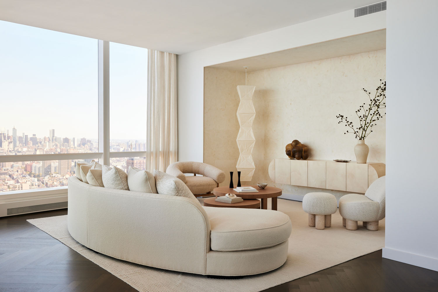 CURATED PERSPECTIVES ON DESIGN, SOURCING & STYLING