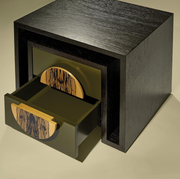 DUPLO O BEDSIDE TABLE