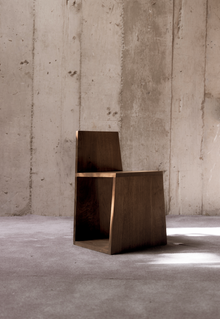 TOTEM CHAIR