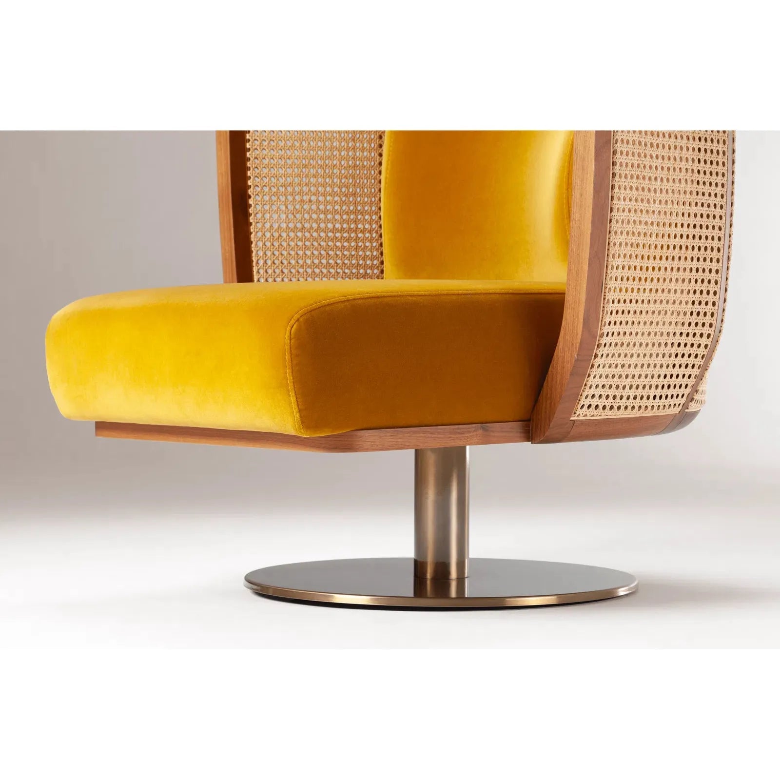 EGOISTA ARMCHAIR - Armchair - Dooq - AIRE