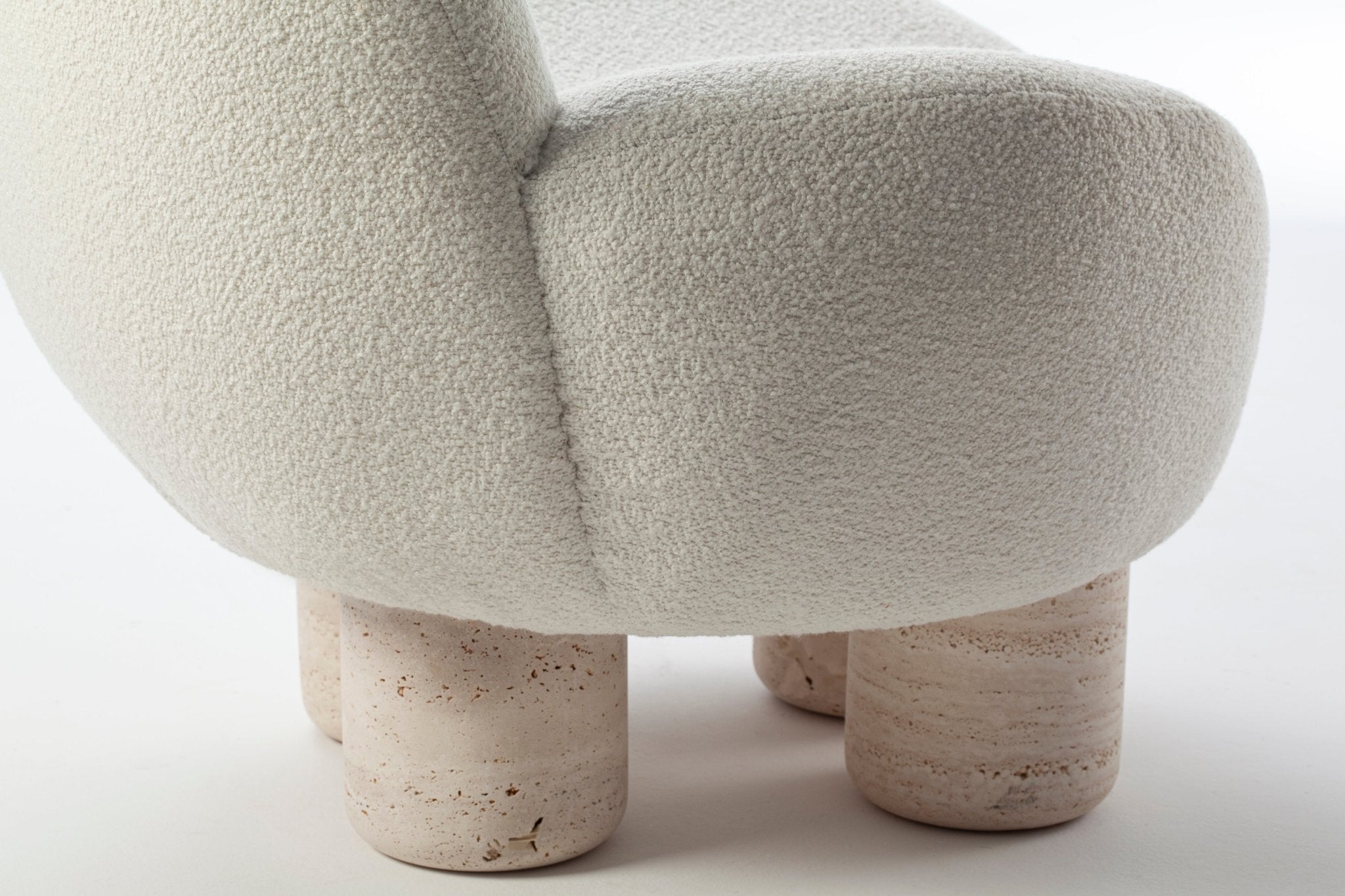 HYGGE LOUNGE CHAIR - Chair - Collector - AIRE