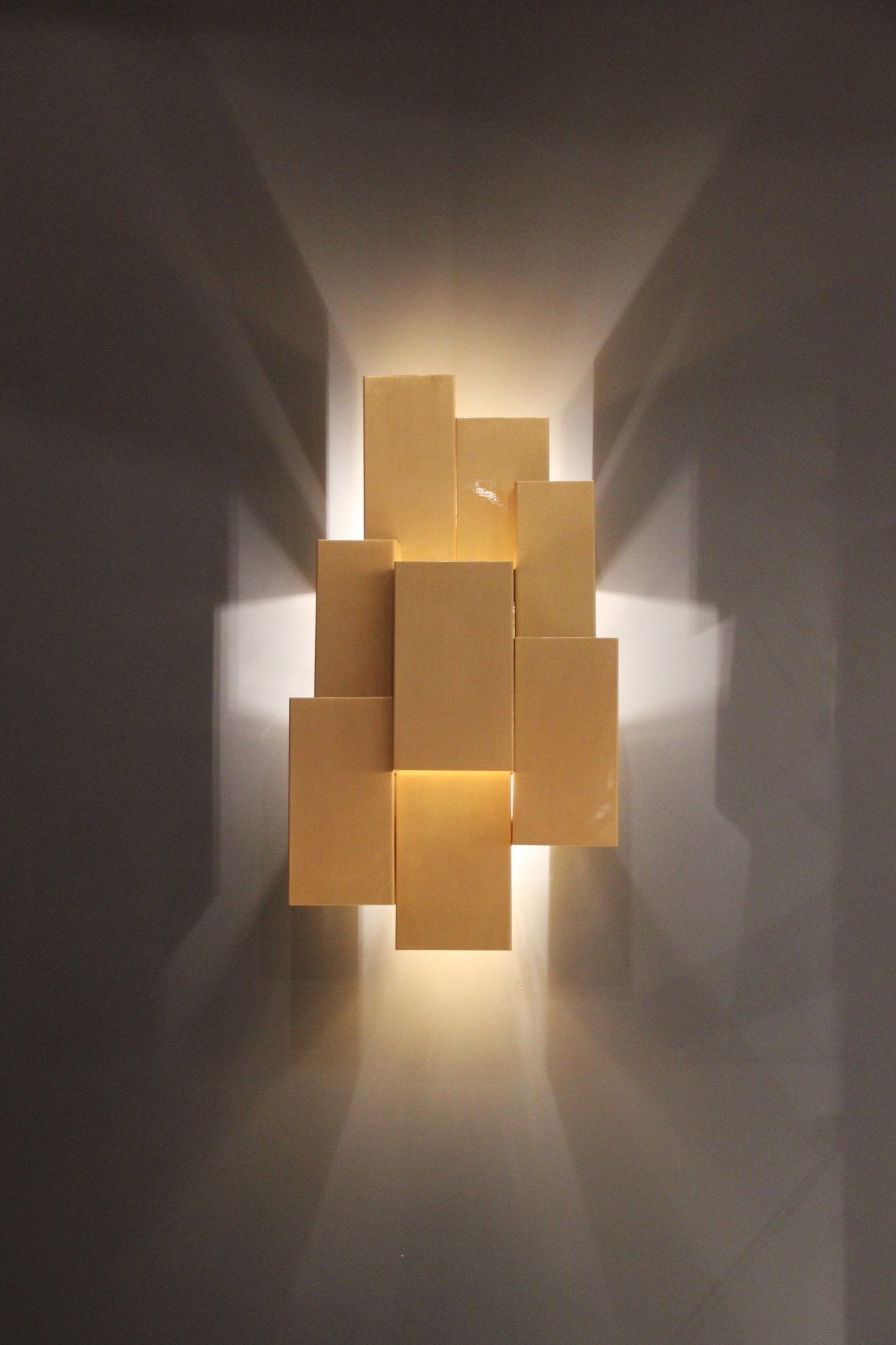 INSPIRING TREES WALL LAMP - Lighting - InsiderherLand - AIRE