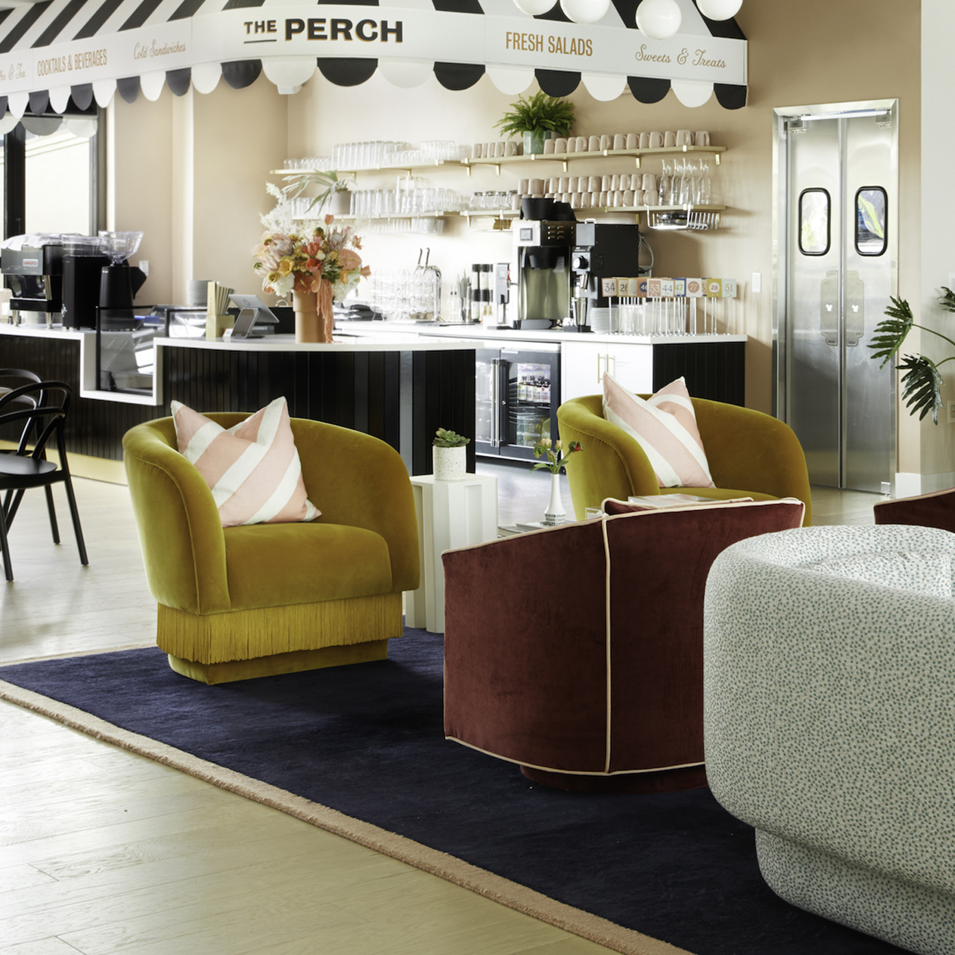LA FOLIE ARMCHAIR